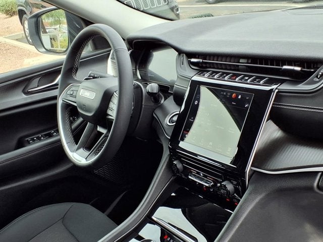 2024 Jeep Grand Cherokee L Laredo