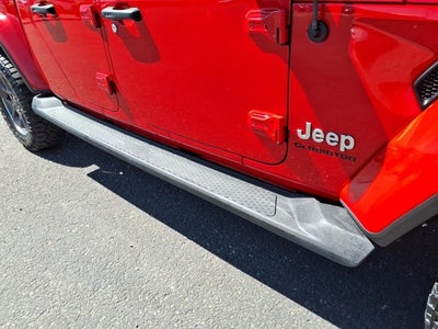 2022 Jeep Gladiator Overland