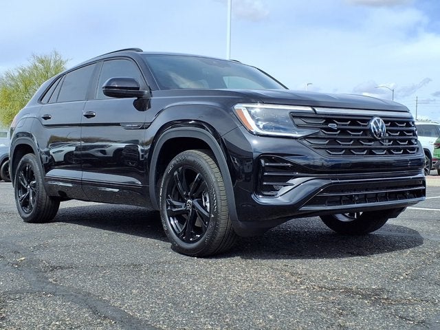 2026 Volkswagen Atlas Cross Sport 2.0T SEL R-Line Black