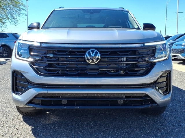 2026 Volkswagen Atlas Cross Sport 2.0T SEL R-Line Black