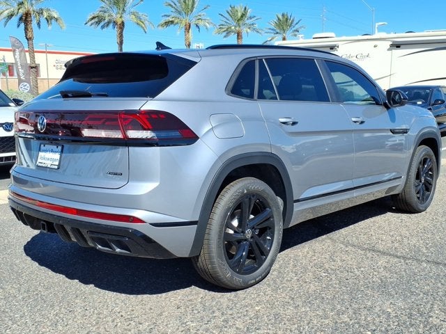 2026 Volkswagen Atlas Cross Sport 2.0T SEL R-Line Black