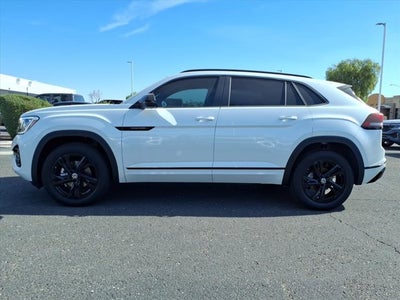 2026 Volkswagen Atlas Cross Sport 2.0T SEL R-Line Black