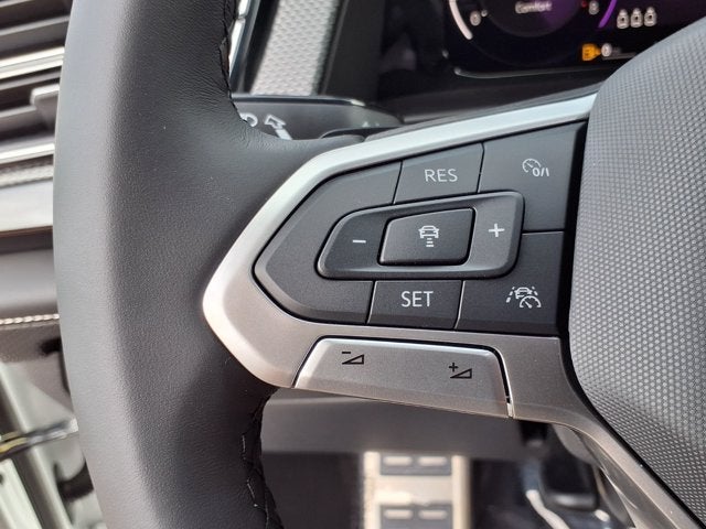 2026 Volkswagen Atlas Cross Sport 2.0T SEL R-Line Black