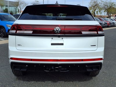 2026 Volkswagen Atlas Cross Sport 2.0T SEL R-Line Black