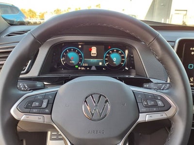 2026 Volkswagen Atlas Cross Sport 2.0T SEL R-Line Black