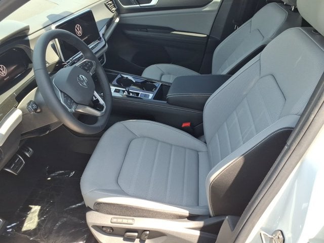 2026 Volkswagen Atlas Cross Sport 2.0T SEL R-Line Black