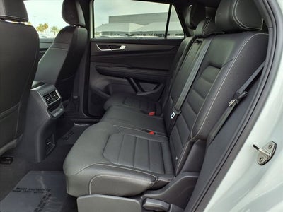 2026 Volkswagen Atlas Cross Sport 2.0T SEL R-Line Black