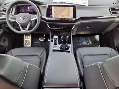 2026 Volkswagen Atlas Cross Sport 2.0T SEL R-Line Black