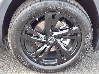 2026 Volkswagen Atlas Cross Sport 2.0T SEL R-Line Black