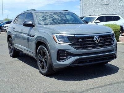 2026 Volkswagen Atlas Cross Sport 2.0T SEL R-Line Black