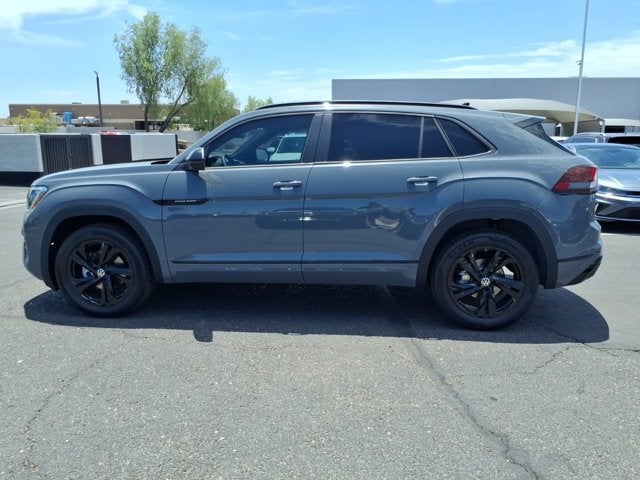 2026 Volkswagen Atlas Cross Sport 2.0T SEL R-Line Black