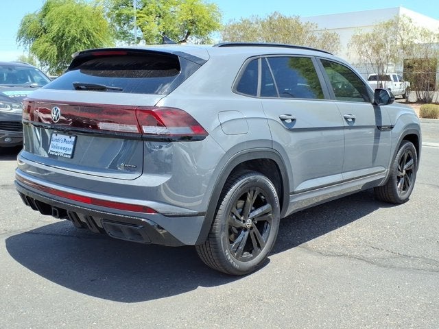 2026 Volkswagen Atlas Cross Sport 2.0T SEL R-Line Black
