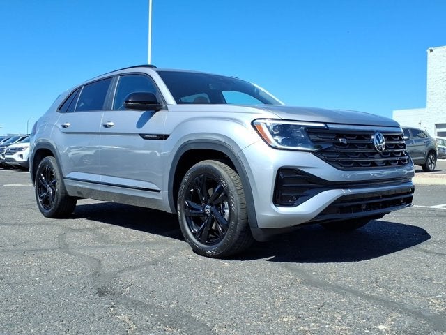 2026 Volkswagen Atlas Cross Sport 2.0T SEL R-Line Black