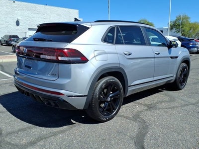 2026 Volkswagen Atlas Cross Sport 2.0T SEL R-Line Black