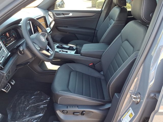 2026 Volkswagen Atlas Cross Sport 2.0T SEL R-Line Black