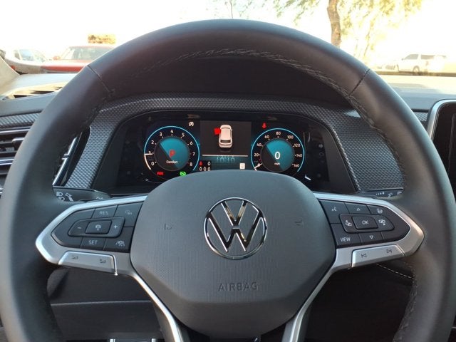 2026 Volkswagen Atlas Cross Sport 2.0T SEL R-Line Black