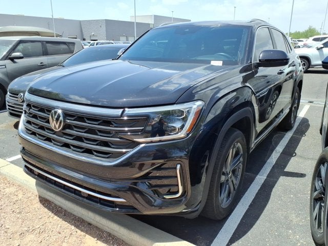 2024 Volkswagen Atlas Cross Sport 2.0T SEL R-Line 4MOTION's photo