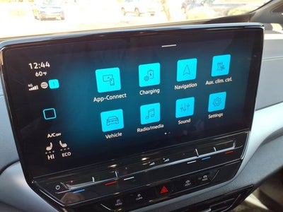 2023 Volkswagen ID.4 Pro