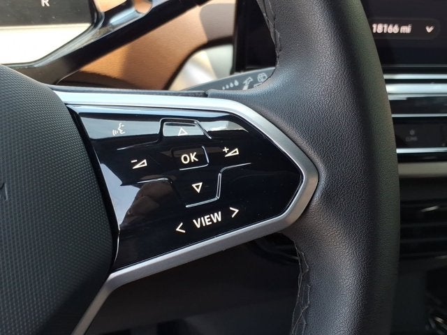 2023 Volkswagen ID.4 Pro