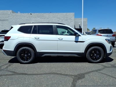 2026 Volkswagen Atlas 2.0T Peak Edition