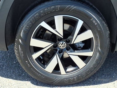 2023 Volkswagen Atlas Cross Sport 2.0T SE