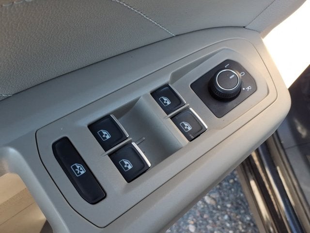 2023 Volkswagen Atlas 2.0T SE