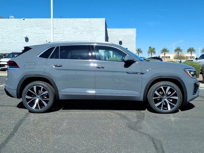 2026 Volkswagen Atlas Cross Sport 2.0T SEL Premium R-Line