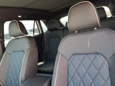 2026 Volkswagen Atlas Cross Sport 2.0T SEL Premium R-Line