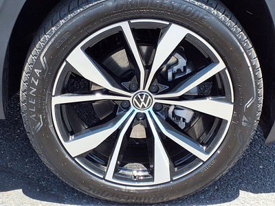 2026 Volkswagen Atlas Cross Sport 2.0T SEL Premium R-Line
