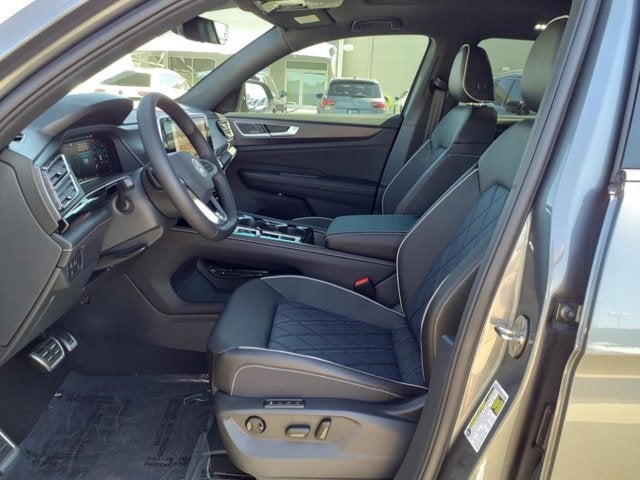 2025 Volkswagen Atlas Cross Sport 2.0T SEL Premium R-Line