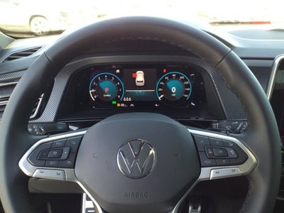 2025 Volkswagen Atlas Cross Sport 2.0T SEL Premium R-Line