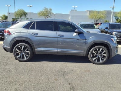 2025 Volkswagen Atlas Cross Sport 2.0T SEL Premium R-Line