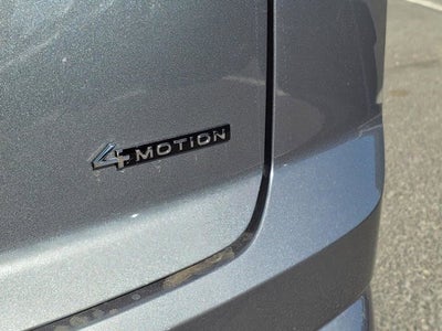 2025 Volkswagen Atlas Cross Sport 2.0T SEL Premium R-Line