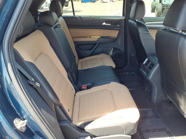 2022 Volkswagen Atlas Cross Sport 3.6L V6 SEL Premium R-Line