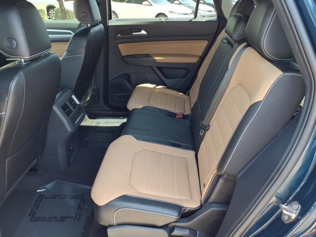 2022 Volkswagen Atlas Cross Sport 3.6L V6 SEL Premium R-Line