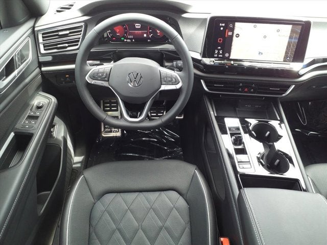 2025 Volkswagen Atlas Cross Sport 2.0T SEL Premium R-Line