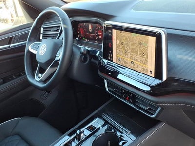 2025 Volkswagen Atlas Cross Sport 2.0T SEL Premium R-Line