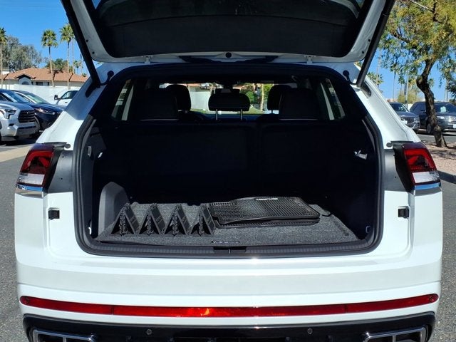 2025 Volkswagen Atlas Cross Sport 2.0T SEL Premium R-Line