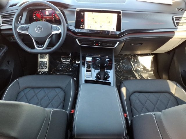 2025 Volkswagen Atlas Cross Sport 2.0T SEL Premium R-Line