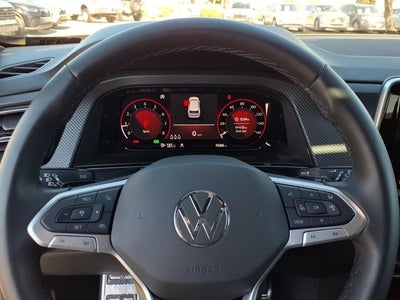 2025 Volkswagen Atlas Cross Sport 2.0T SEL Premium R-Line