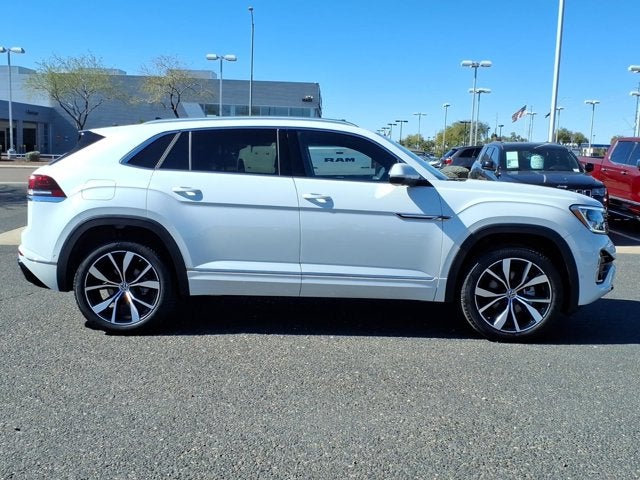 2025 Volkswagen Atlas Cross Sport 2.0T SEL Premium R-Line