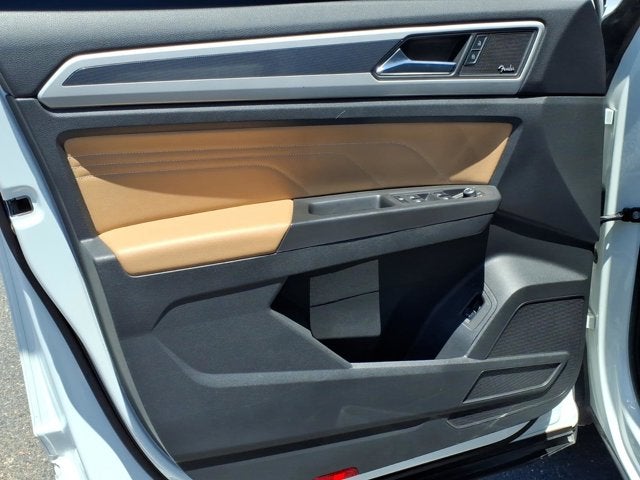 2023 Volkswagen Atlas Cross Sport 3.6L V6 SEL Premium R-Line
