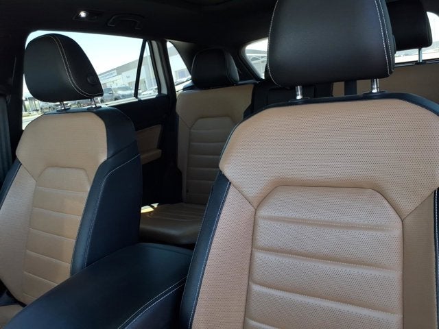 2023 Volkswagen Atlas Cross Sport 3.6L V6 SEL Premium R-Line
