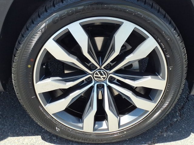 2023 Volkswagen Atlas Cross Sport 3.6L V6 SEL Premium R-Line