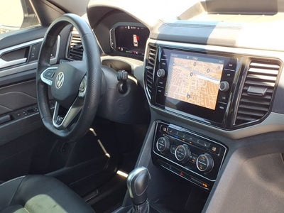 2022 Volkswagen Atlas Cross Sport 3.6L V6 SEL Premium R-Line