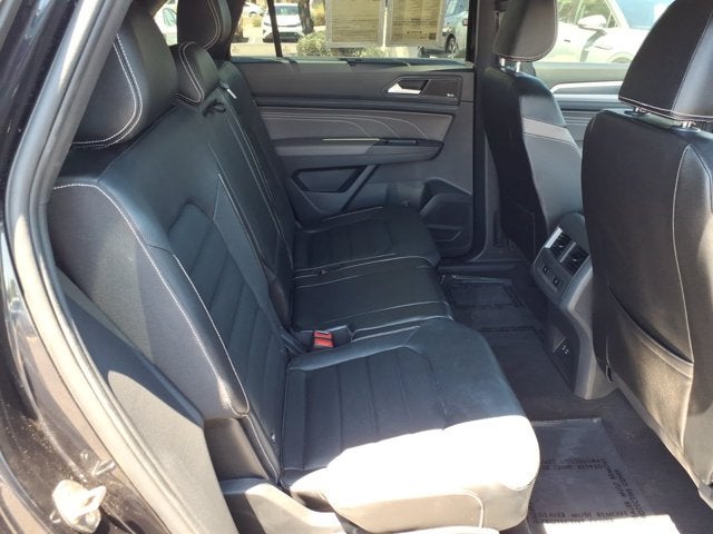2022 Volkswagen Atlas Cross Sport 3.6L V6 SEL Premium R-Line