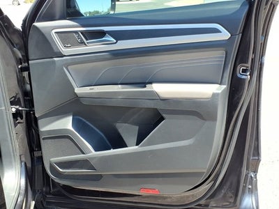 2022 Volkswagen Atlas Cross Sport 3.6L V6 SEL Premium R-Line