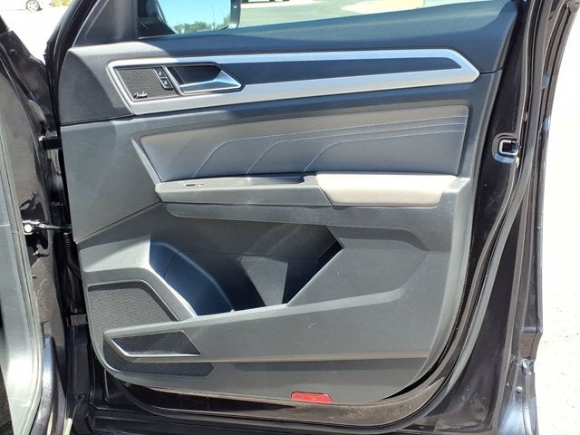 2022 Volkswagen Atlas Cross Sport 3.6L V6 SEL Premium R-Line
