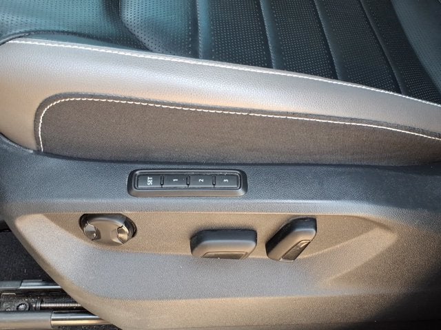 2022 Volkswagen Atlas Cross Sport 3.6L V6 SEL Premium R-Line