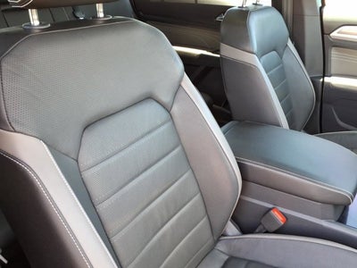 2023 Volkswagen Atlas Cross Sport 3.6L V6 SEL Premium R-Line